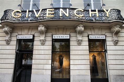 givenchy übersetzung|what is givenchy known for.